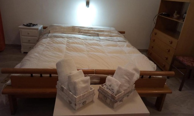 Gangi House | Comfortable Stay at Casa Padre Jerone - Pet & Child Friendly