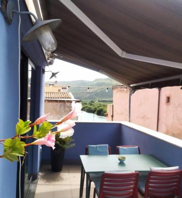Bosa Historic Centre House | Pet-Friendly Casa Pagiò with Oceanfront Views, Rated 9.6/10