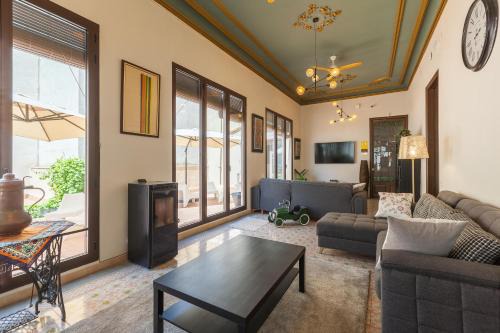Vilafranca del Penedes House | Family-Friendly Getaway at Casa Palma 12 Awaits You