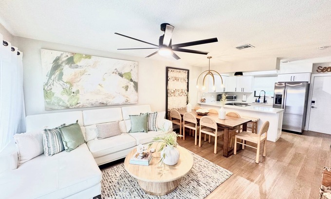Key Largo House | Top-Rated Casa Palma: Free Golf Cart, Pool & More!
