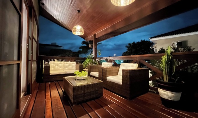 Portinho House | Experience Comfort at Casa Palmer with Lake Views & More