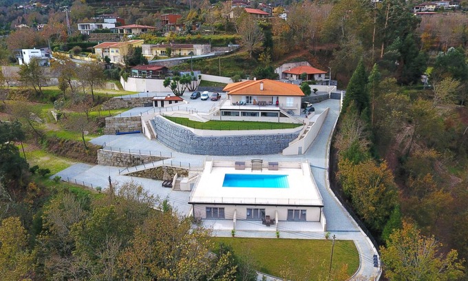 Rio Caldo Apartment | Inviting Casa Panorâmica Estudio III with Pool & Breakfast