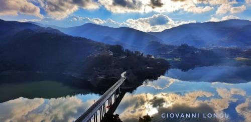 Castel di Tora House | Experience Casa Panorama with Lake Views and Family-Friendly Amenities
