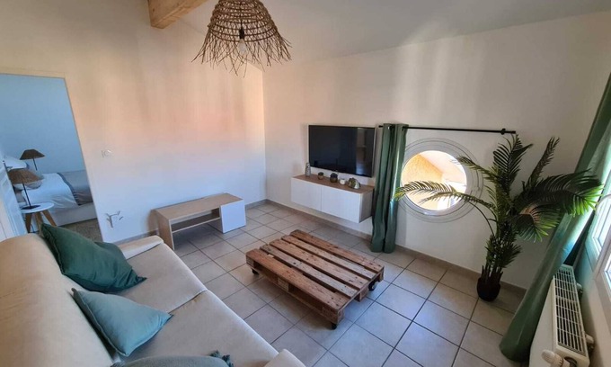 Jonage House | Casa Papidou: Tranquil Retreat with Ocean View & Spa