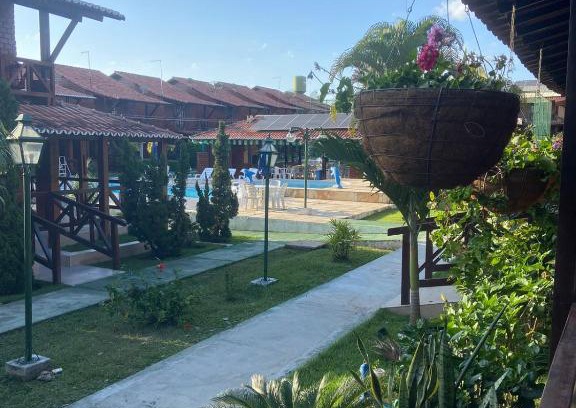 Novo Gravata Ski Chalet | Pet-Friendly Casa Paraíso: Oceanfront Bliss with Pool