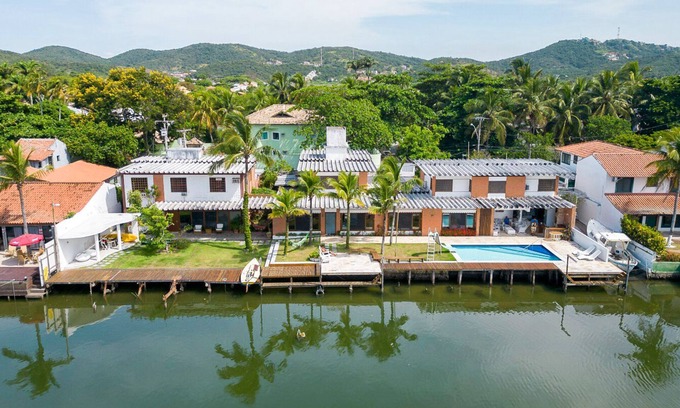Ogiva House | Discover CASA PARAÍSO with Oceanfront Views and Spa