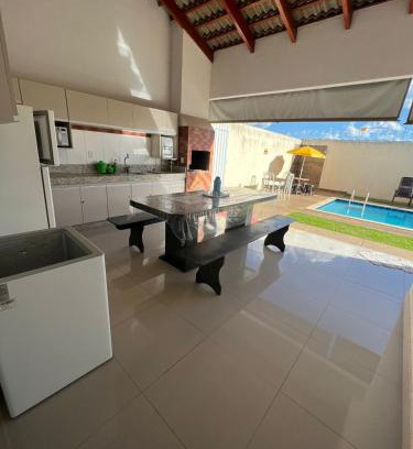 Setor Lagoa Quente House | Cozy Retreat in Caldas Novas with Oceanfront Views