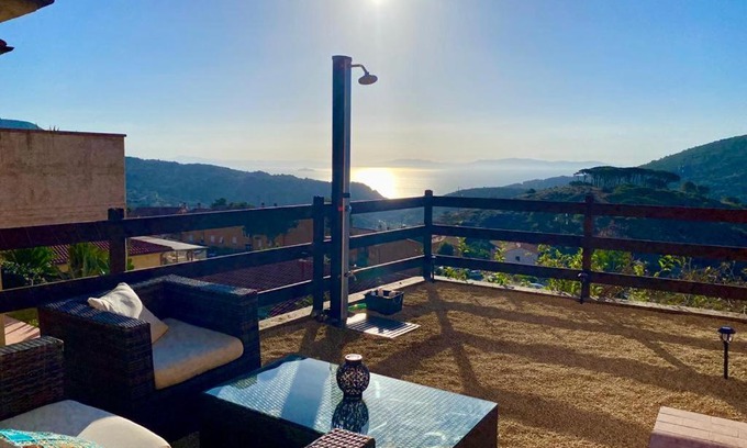 Rio nell'Elba House | Seaside Escape at Casa Paradiso in Tuscany - Pet Friendly