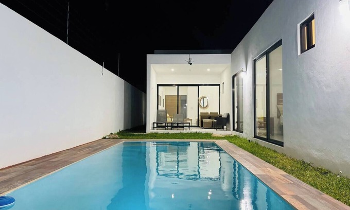 Merida Municipality House | Casa Parota, Bright, Spacious, Pool and Garage