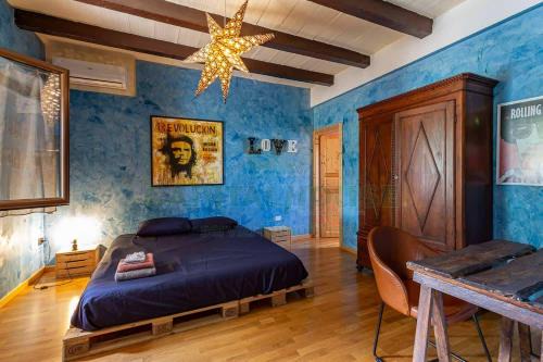 Castel San Pietro Terme Apartment | Premier Oceanfront Casa Particular with Pool & Hot Tub