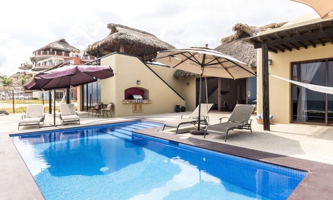 San Pedro Mixtepec Villa | Casa Paz - Oceanfront Villa with Private Pool & Spa Amenities