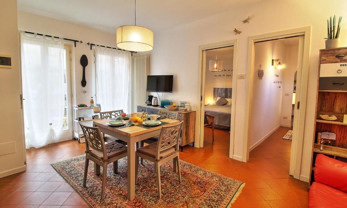 Lazise Old Town Apartment | Discover Casa Peppa: 4-Star Hotel with Top Guest Ratings