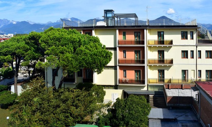 Tonfano Hotel | Discover Hotels in Marina di Pietrasanta with Ocean Views