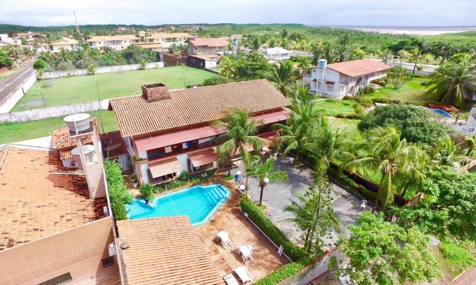 Salinopolis House | Perfect Getaway: Pet-Friendly Retreat with Pool & Spa