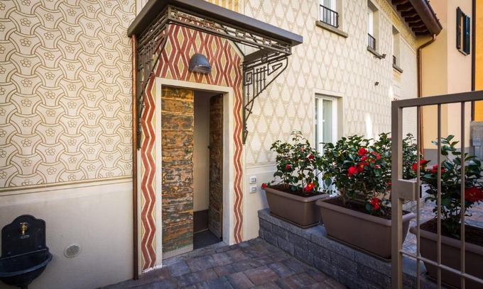 Cernobbio House | Family-Friendly Stay at CASA PERLASCA - 4-Star Retreat