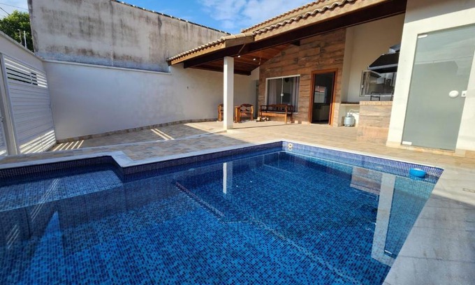 Peruibe House | Pet-Friendly Casa Peruibe with Pool - 4-Star Delight