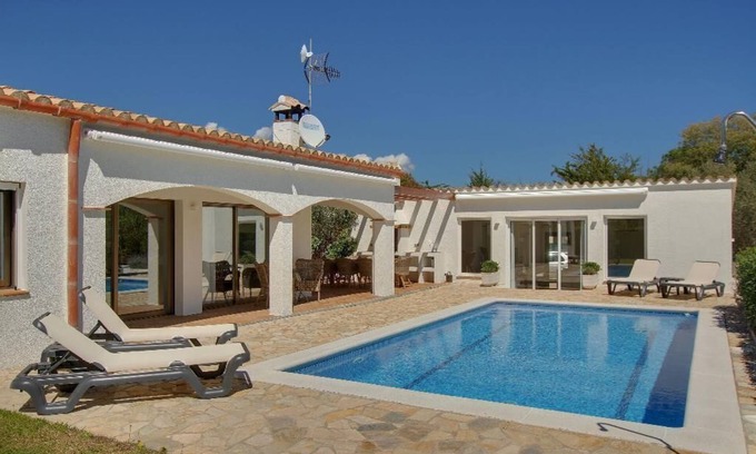Calonge Villa | Experience Casa Peters - Oceanfront Oasis with Private Pool