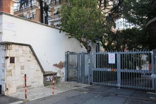 Quartiere XIII Aurelio Hotel | Welcoming Casa Piccole Ancelle di Cristo Re with Top Amenities