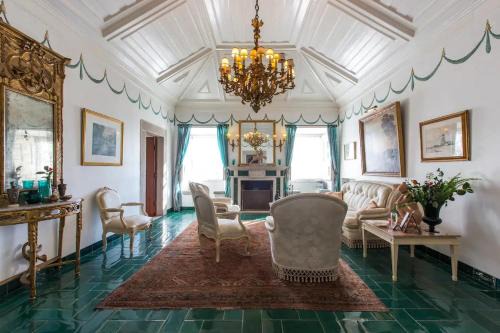 Obidos House | Discover Casa Picva: Oceanfront Bliss with Top Ratings