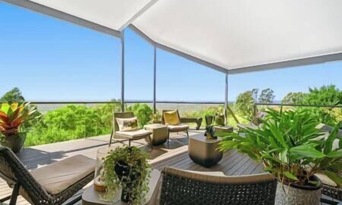 Mount Tamborine House | Casa Pimms: Guest Rated 10/10 with Family-Friendly Amenities