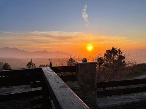 Camarinas House | Pet-Friendly Casa Playa de Reheira with Oceanfront Views