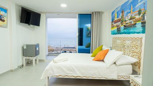 Zona Norte Hotel | Discover Casa Playa James: Pet-Friendly Oasis with Pool