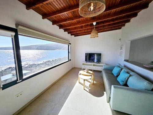 Playa Quemada House | Seaside Escape at Casa Playa Quemada with Private Beach