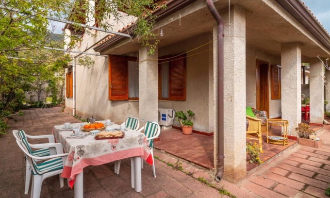 Cala Gonone Apartment | Relax at Casa Poeta - Oceanfront Three Bedroom Villa
