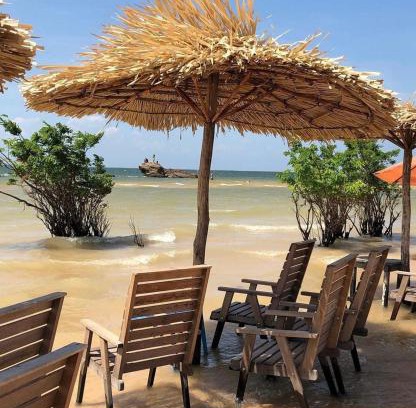 Santarem House | casa ponta de pedras