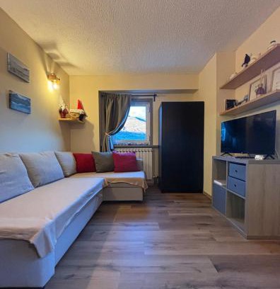 Passo del Tonale Apartment | Pet-Friendly Comfort at Casa Porrone with High Ratings