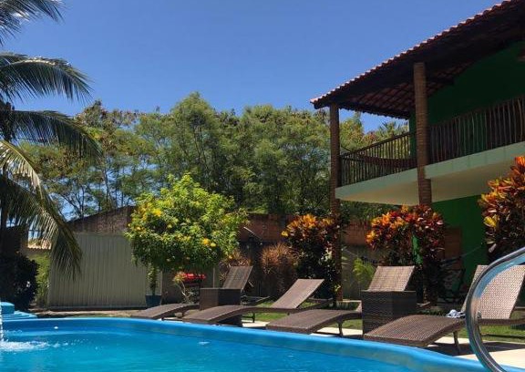 Porto da Rua House | Cozy Casa Porto do Mangue: Beachfront Retreat with Pool
