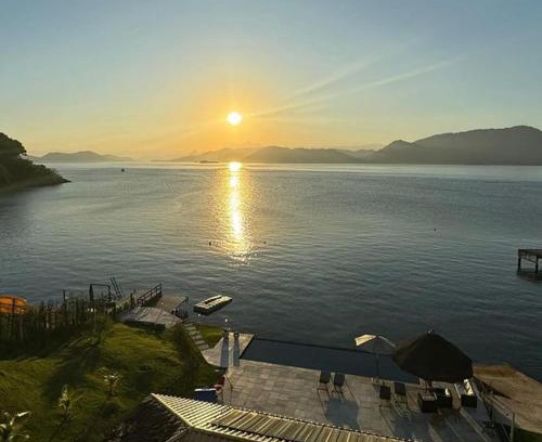 Ponta Leste House | Casa Porto Paraiso: Oceanfront Escape with Private Beach
