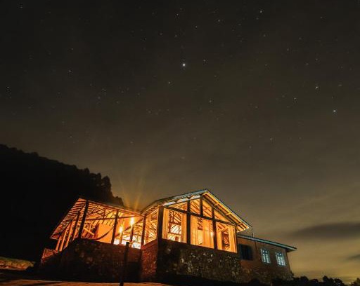 Camanducaia House | Top-Rated Casa Principal Montanha Home with Hot Tub Access