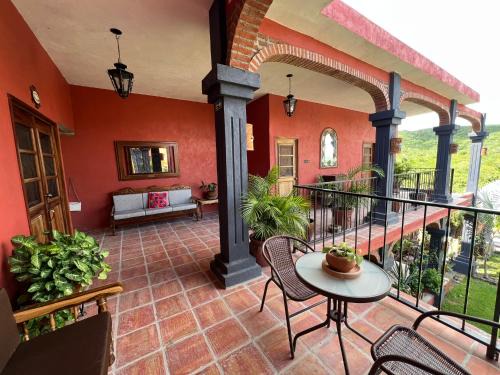 Punta Perula House | Discover Casa Punta Perula Villas: Oceanfront Bliss!