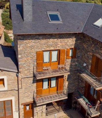 Cires Apartment | Casa Queto: Pet-Friendly Retreat with Perfect 10/10 Rating