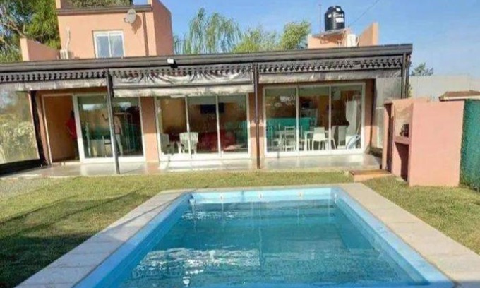 Carmen de Areco House | Relax at Casa Quinta: Pet-Friendly Retreat with Pool