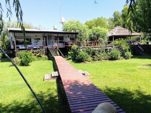 Partido de Tigre Villa | Quinta Llamame Antigua: Oceanfront Retreat with Top Reviews