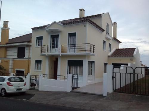 Faja de Baixo House | Family-Friendly Casa Quinta do Marquês with Hot Tub Retreat
