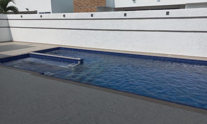 Girardot Villa | Relaxing Casa Quinta with Private Pool and Jacuzzi Near Girardot