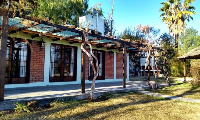 Maipu House | Relax at Casa Quinta Villa Regina with Pool & Hot Tub