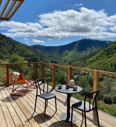 Manteigas Cabin | Discover Casa Raposa Lodges with Scenic Mountain Views