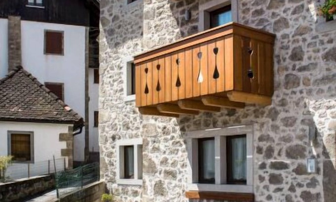 Ovasta Apartment | Pet-Friendly Casa Rasat with Spa and Family Amenities