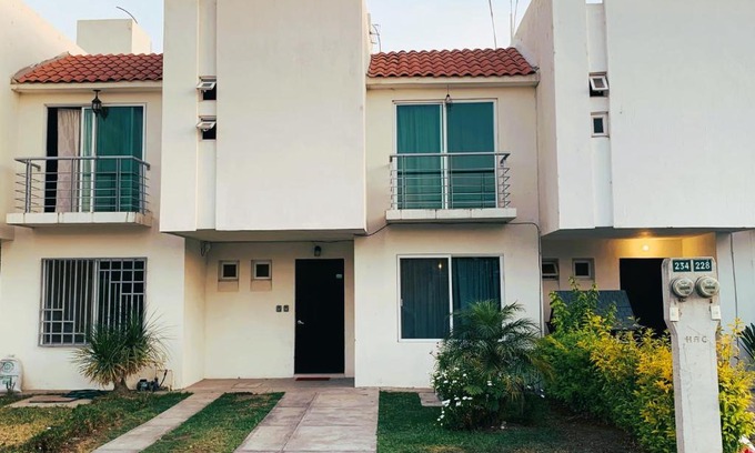 Irapuato House | Unmatched Comfort at Casa Real San Marcos Zona Norte