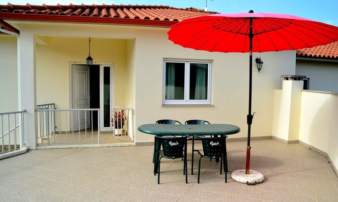 Barcelos Cottage | Guest Rated 9.8! Casa Rebelo: Spa & Family-Friendly Stay