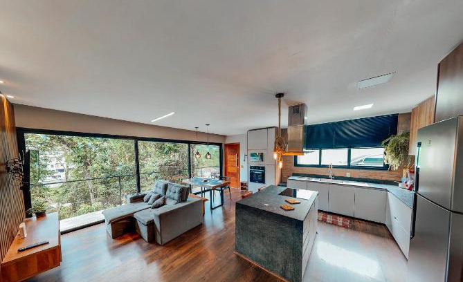 Quitandinha House | Discover Casa Recanto da Neblina: Family-Friendly Retreat