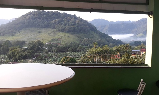 Itariri House | Relaxing Getaway at Casa Recanto DAS Aguas with Spa & Pool