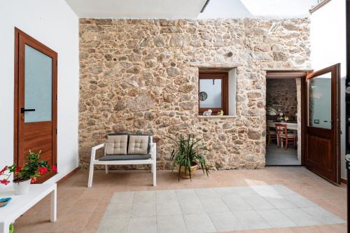 Loculi House | Casa Funtan Arva: Family-Friendly Retreat Awaits You