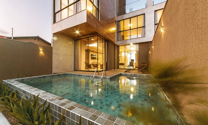 Nova Esperanca House | Relax at Casa Requinte with Pool and Spa Amenities