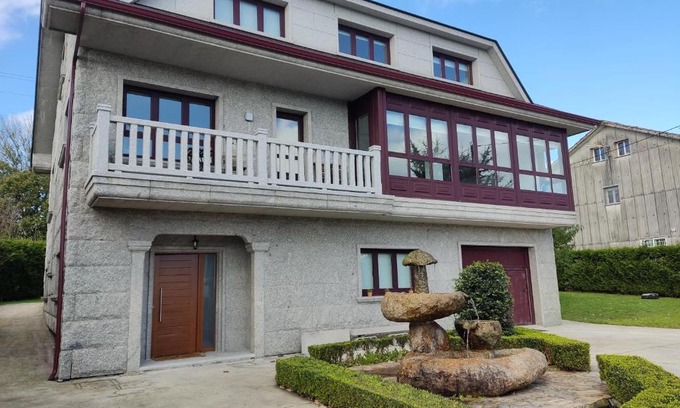 Sigueiro House | Discover Casa Rigo: Pet-Friendly Retreat near Santiago
