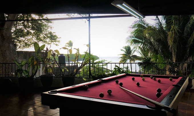 Santa Cruz House | Oceanfront Casa Rinconsito Miramar with Pool & Ocean View